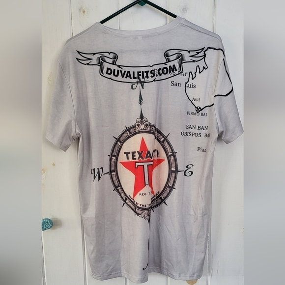 Texaco Graphic T-Shirt in Gray and Red - Picture 4 of 8